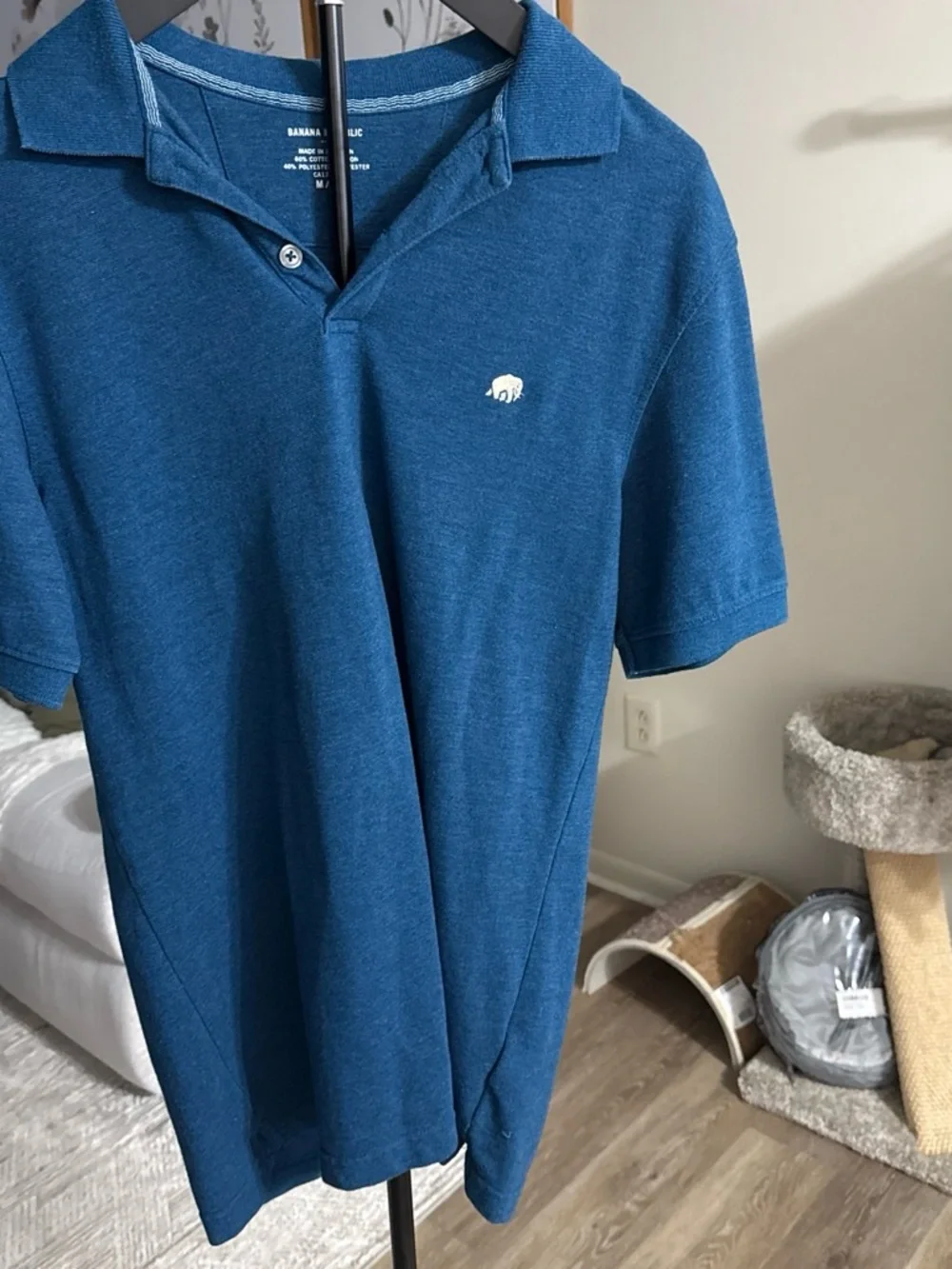 Banana Republic Men’s Teal Blue Polo with Embroidered Bison